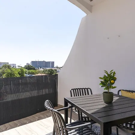 #410 Sunny Lemon Appartement *